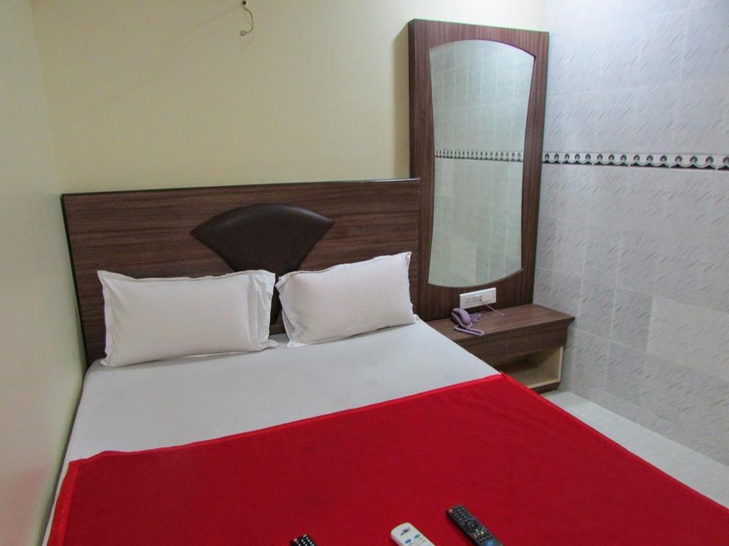 Hotel Royal Annex Bombay Habitación foto